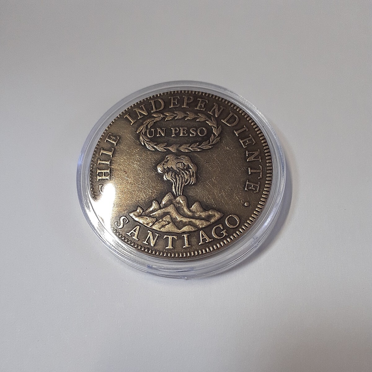 (大型コイン) チリ 硬貨 古銭 チリ独立 1817年 サンティアゴ火山 噴火柱 1ペソ 直径:約39mm 重量:約26.0gの画像4