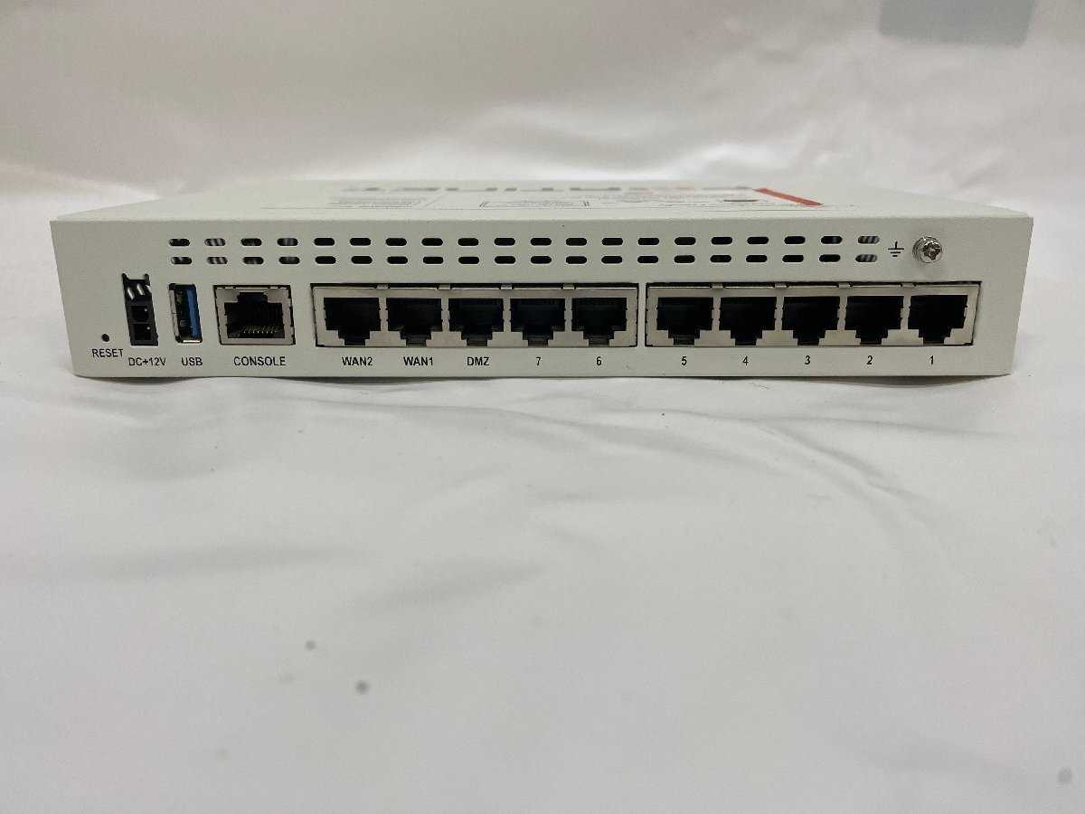 【中古】Fortinet Fortigate 60E　工場出荷初期化済み（23）　ライセンス・サポート期限切れ　ファーム V5.4.9_画像3