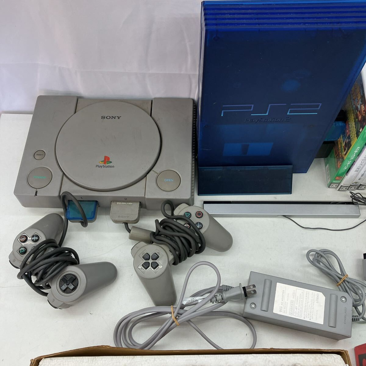 3AA135 ゲーム機まとめ PlayStation ファミコン SONY ソニー 任天堂 Nintendo Wii プレステ 中古 現状品 動作未確認_画像2