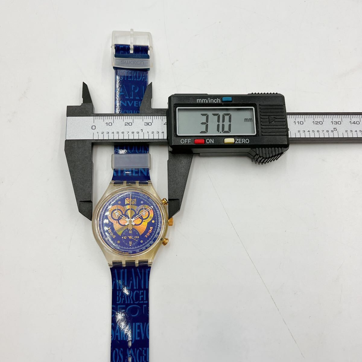 3AD173 【未使用】Swatch スウォッチ REMEMBER SARAJEVO 近代オリンピック100周年記念モデル ケース付き 1894-1994 メンズ腕時計の画像8