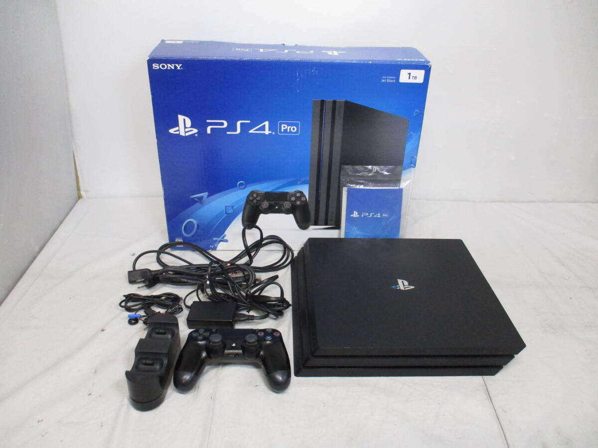 △SONY ソニー PS4 Pro CUH-7000B プレステ プレイステーション PlayStation プロ 1TB 充電スタンド CUH-ZDC1 ゲーム機(31-6-1)_画像1