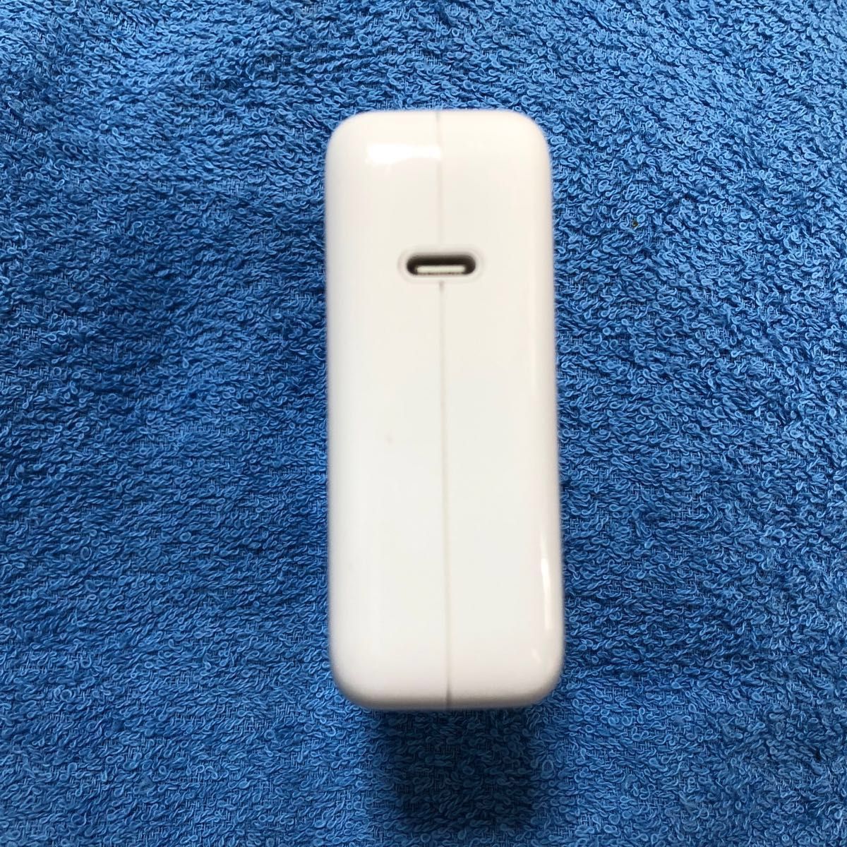 61W Apple USB-C Power Adapter ACアダプター A1947【中古】⑤