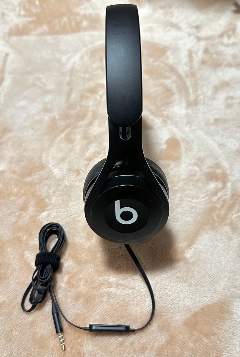 Beats EP オンイヤー有線ヘッドフォン ブラック ML992PA/A Beats by Dr.Dre リモコン・マイク付