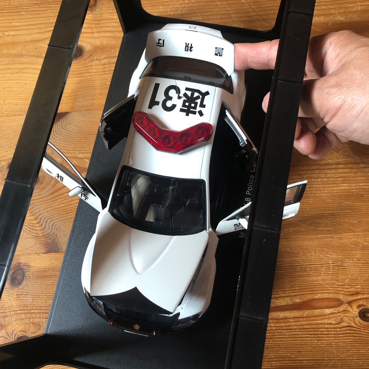 【送料無料】オートアート マツダ RX-8 ポリスカー 1/18 ミニカー パトカーの画像3