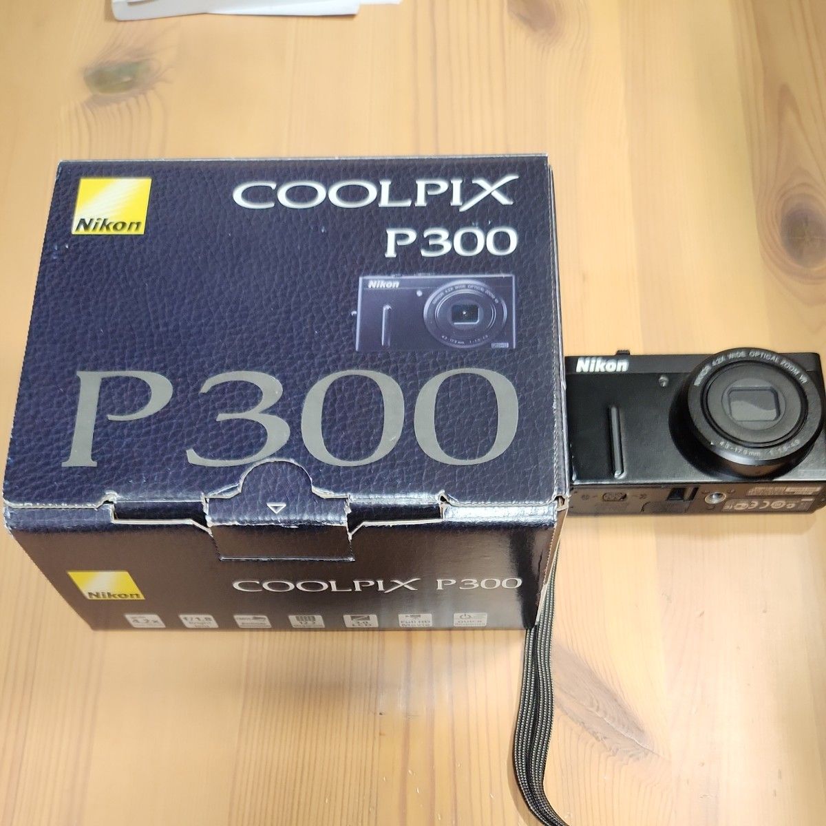 【美品】ニコン COOLPIX P300 純正付属品、ケースあり 美品】ニコン COOLPIX P300 純正付属品、ケースあり