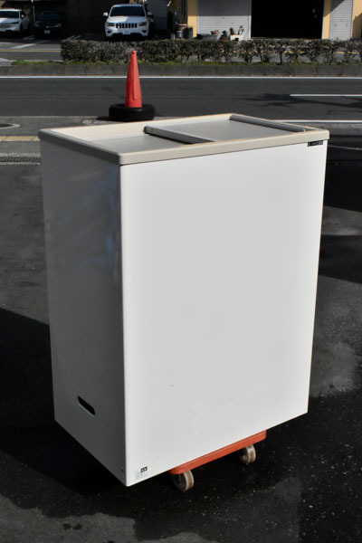 DO04 サンデン 業務用 冷凍ショーケース 冷凍ストッカー 冷凍庫 PF-120XE 電源100V 家庭用 エサ入れ 冷凍食品 アイスクリーム