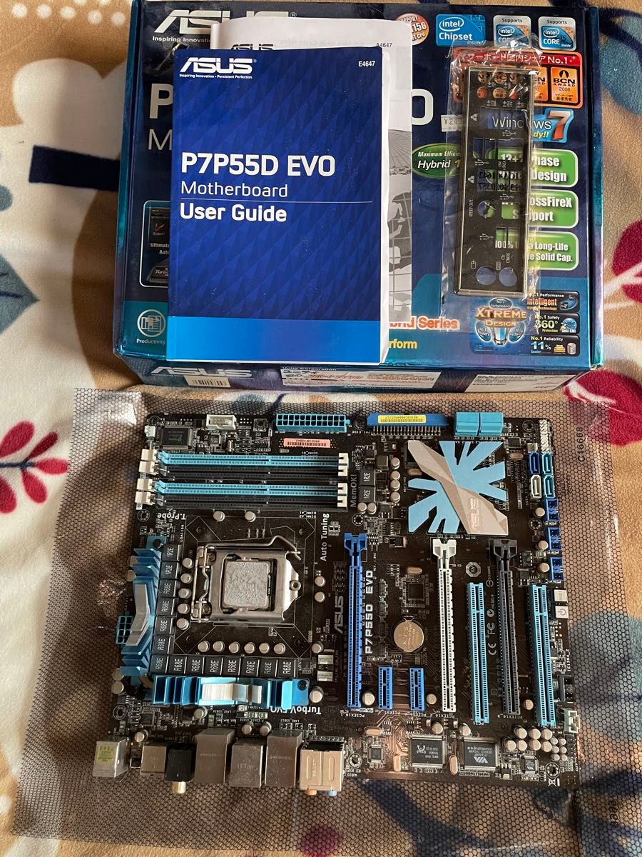 ASUS製マザーボード P7P55D EVO、Core i7-860とメモリ4GBx2枚付属