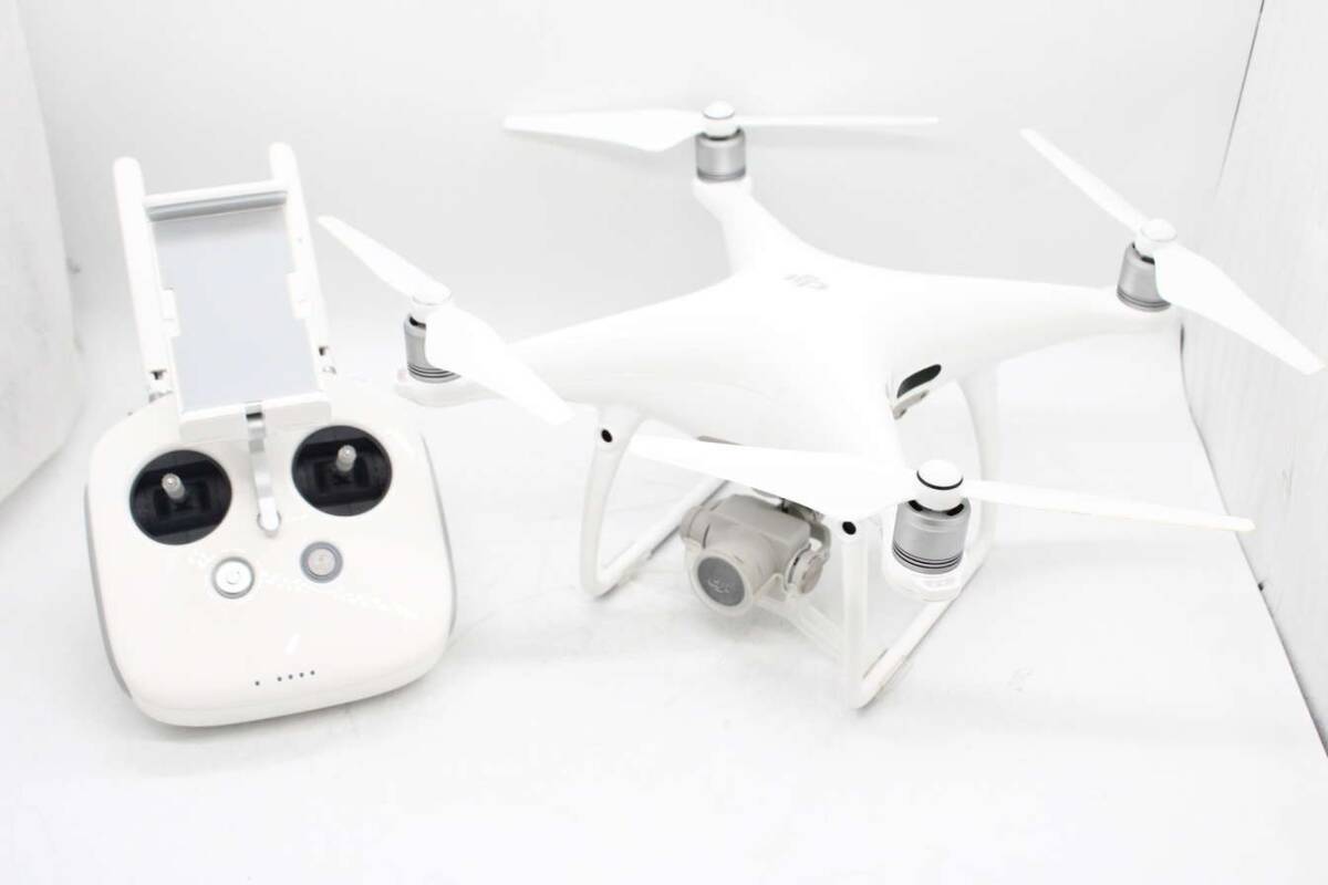 DJI ドローン phantom4 pro 空撮 無人機 ファントム バッテリー2個 ITBMFC82VMRW-YR-Z70byebyeの画像1