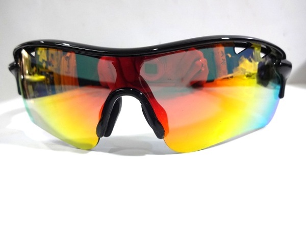 X4C036■本物■ Tarudol.r UV400 偏光レンズ含む新品替えレンズ4枚付き ブラックデザイン スポーツ サングラス メガネ 眼鏡 ケース付きの画像2