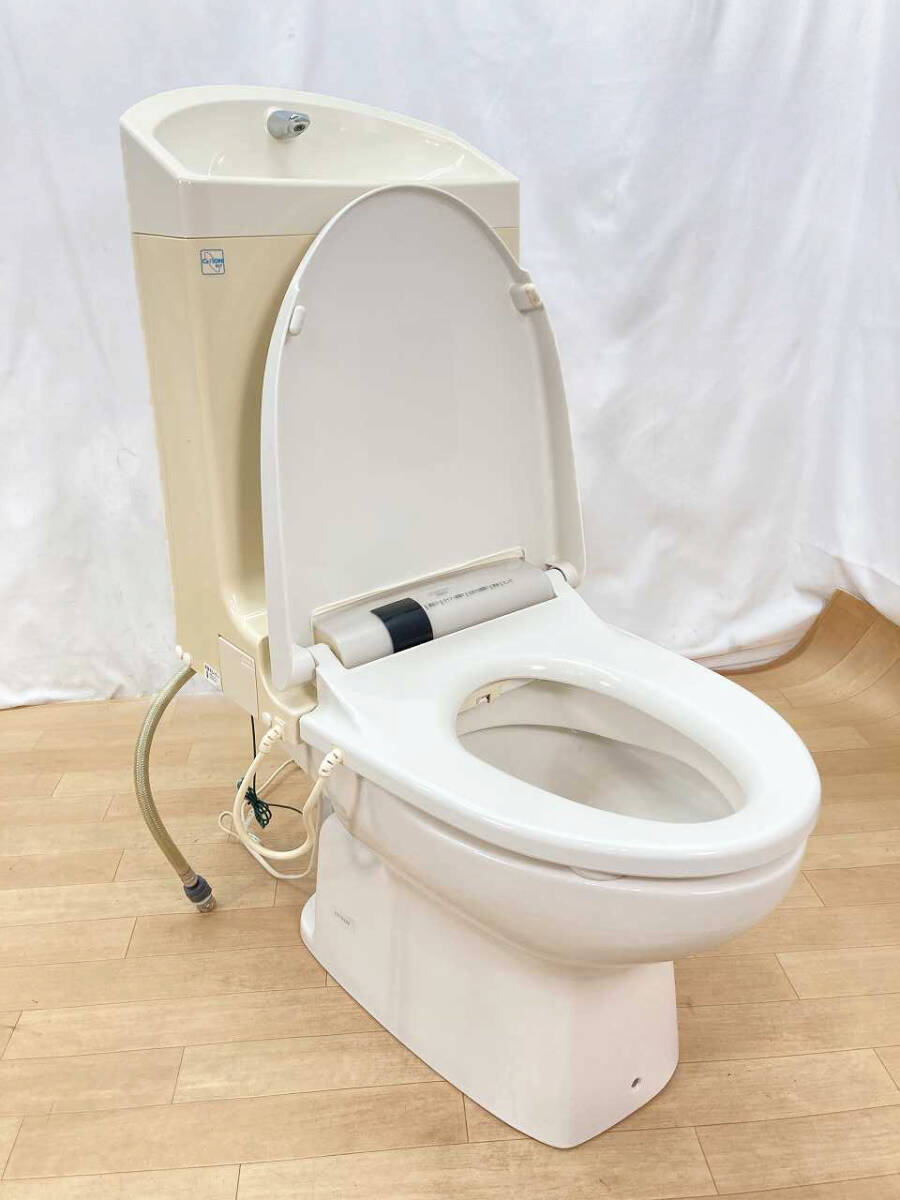 【中古】TOTO ☆リモコン無し☆ トイレ洋式便器(床排水)「CZ182BP」とウォシュレット一体型タンク「TCF9081LE」SC1(パステルアイボリー) 53_画像2