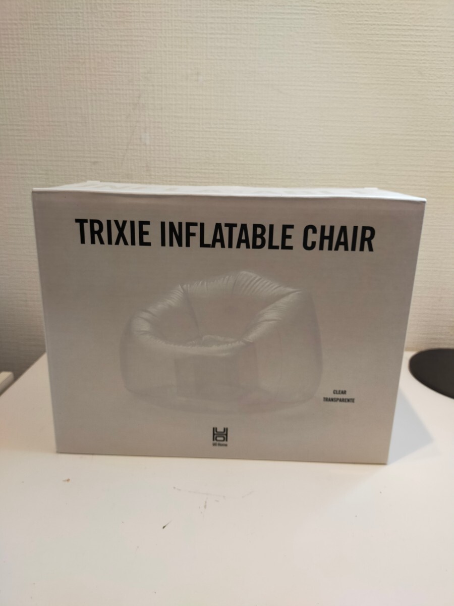 H 【未使用品】TRIXIE INFLATABLE CHAIR 椅子 透明 ラック の画像2