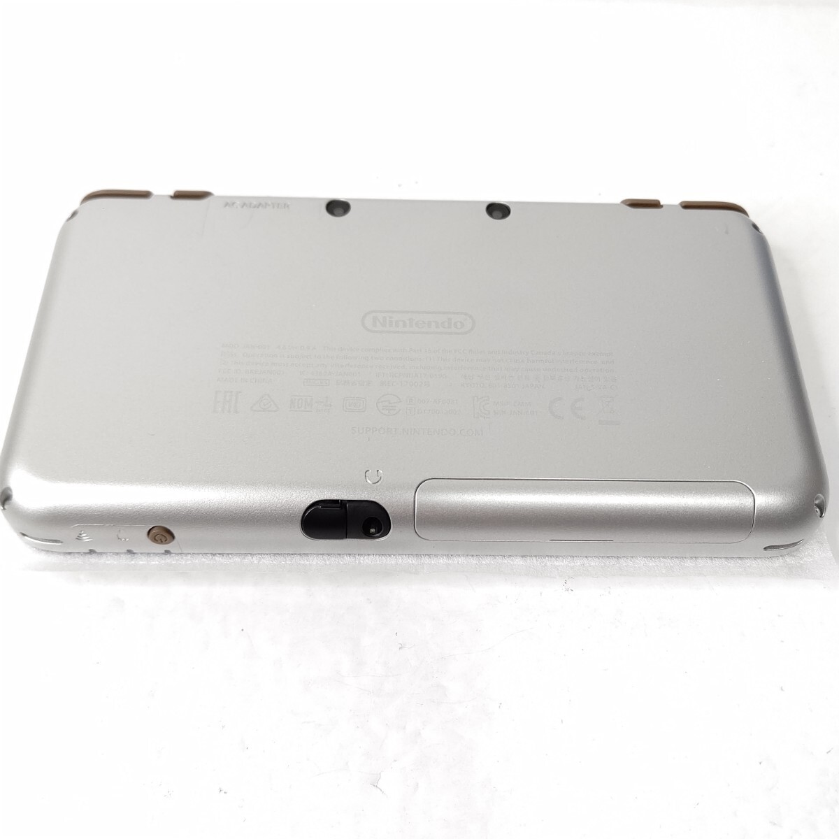 Nintendo　newニンテンドー2DSLL ハイリア　ゼルダの伝説　極美品