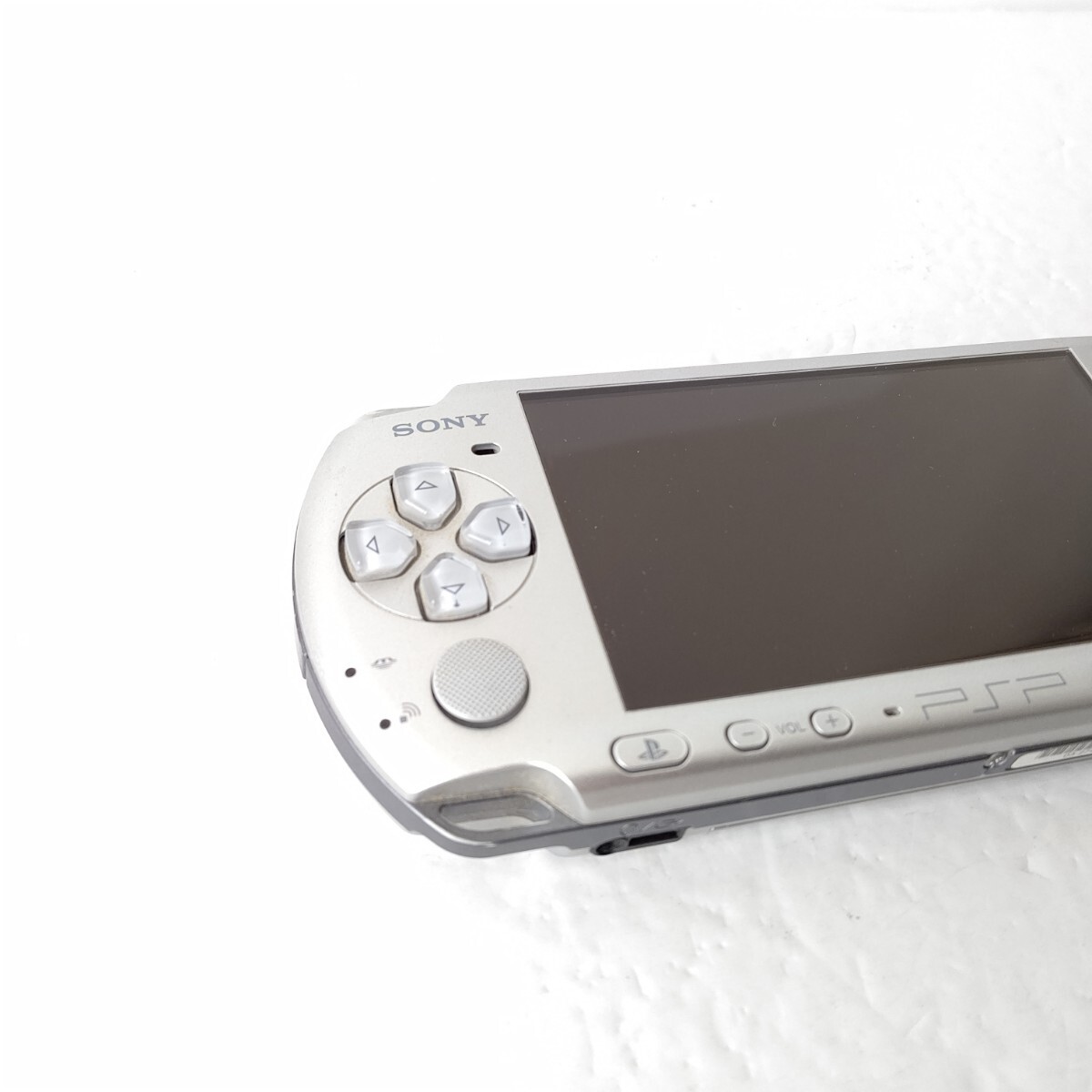 ソニー　PSP3000 ミスティックシルバー　美品　プレイステーションポータブル