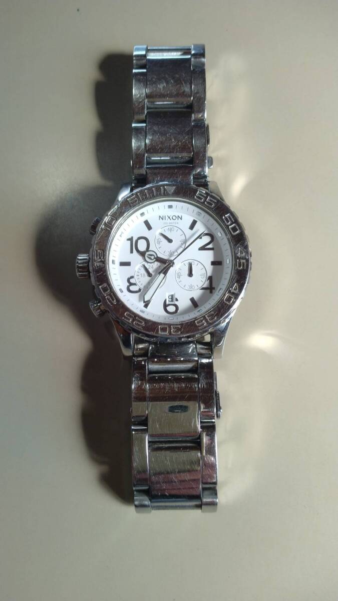 ニクソン NIXON 腕時計 ハイポリッシュ　42-20 CHRONO A037-945 A037945 ジャンク_画像1