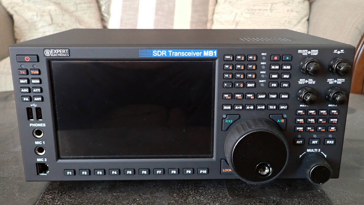 【EXPERT ELECTRONICS】MB1 TRANSCEIVER 要修理 不動品_画像1