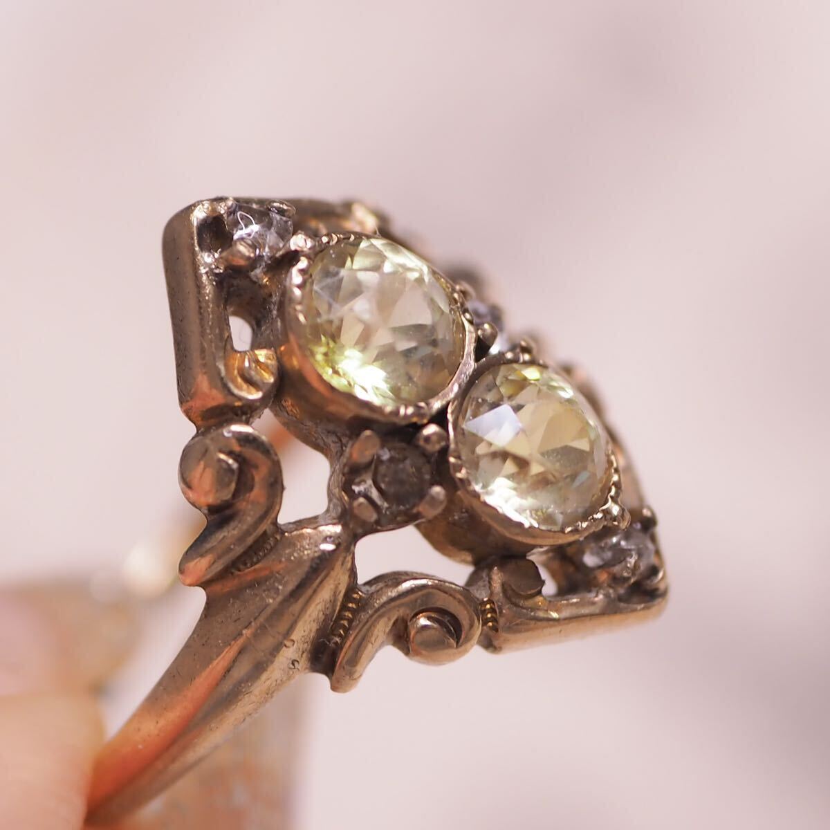 ＊K9月明かりのイエローサファイアリング＊英国ヴィンテージ イギリス アンティーク 指輪 金 sapphire ring vintage antique gold (検K18 _画像4