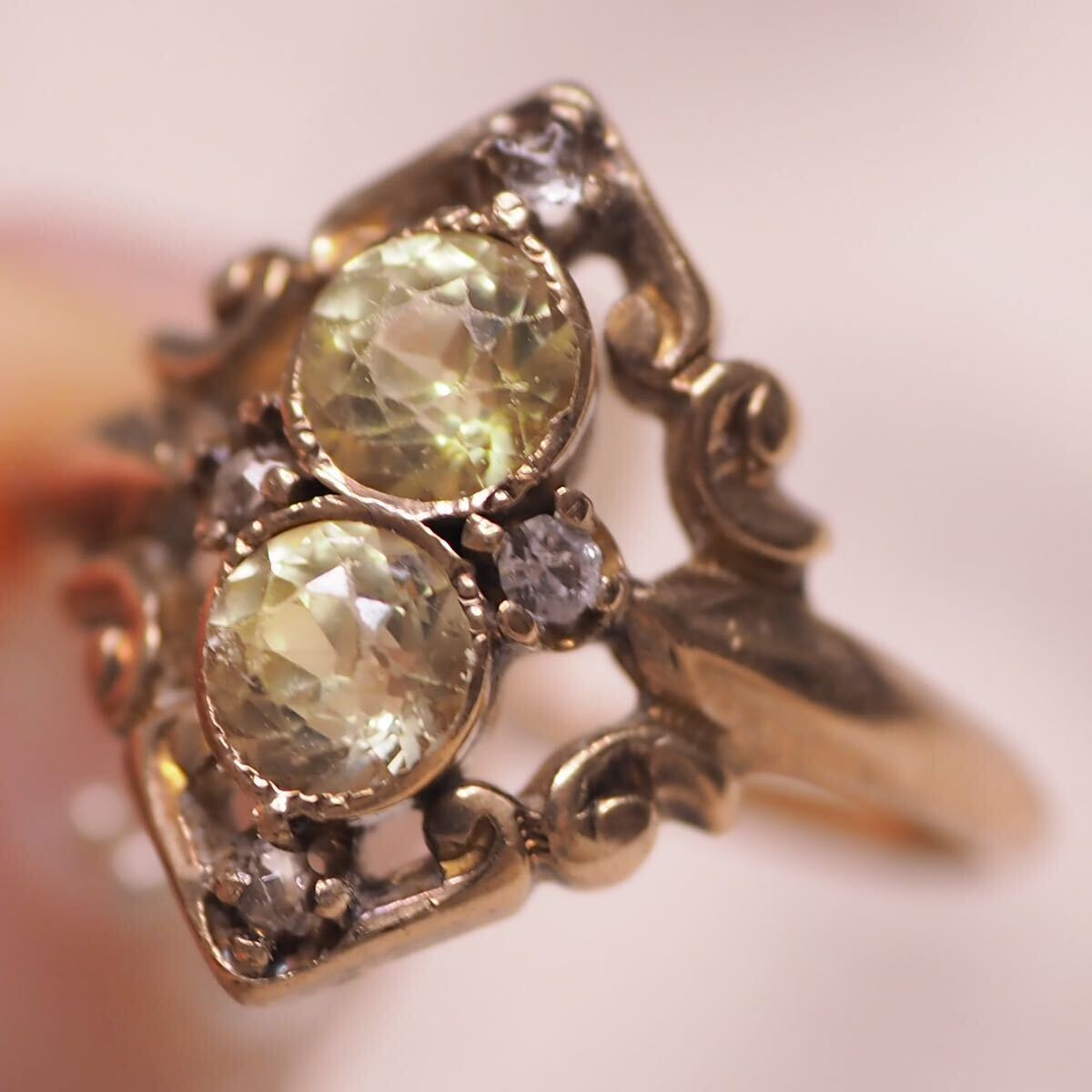 ＊K9月明かりのイエローサファイアリング＊英国ヴィンテージ イギリス アンティーク 指輪 金 sapphire ring vintage antique gold (検K18 _画像3