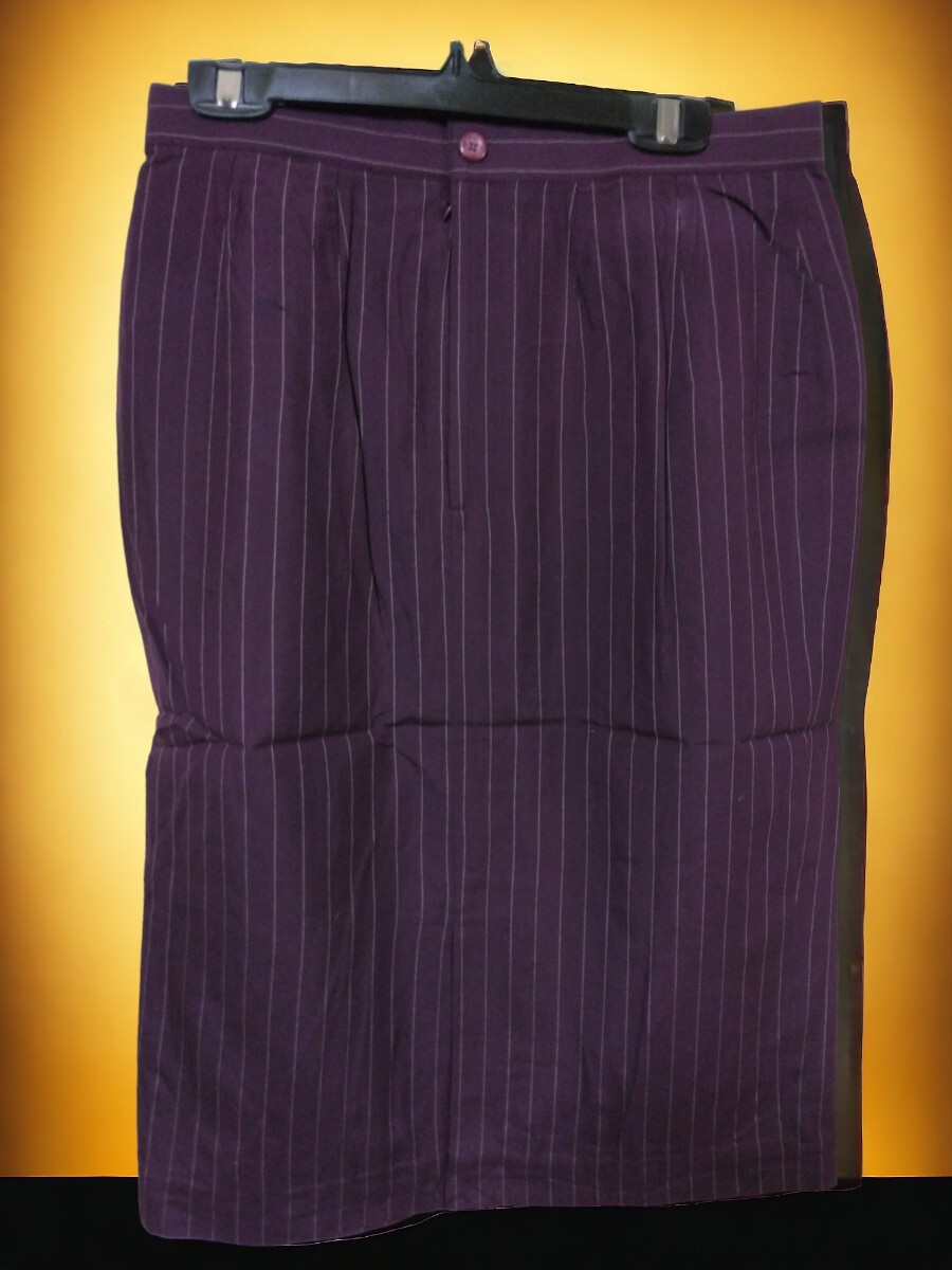 高級シルク100%絹生地 紫ストライプ柄模様 女性Lサイズ スカートでシルク生地は希少価値 タグ無し美品です！_画像3
