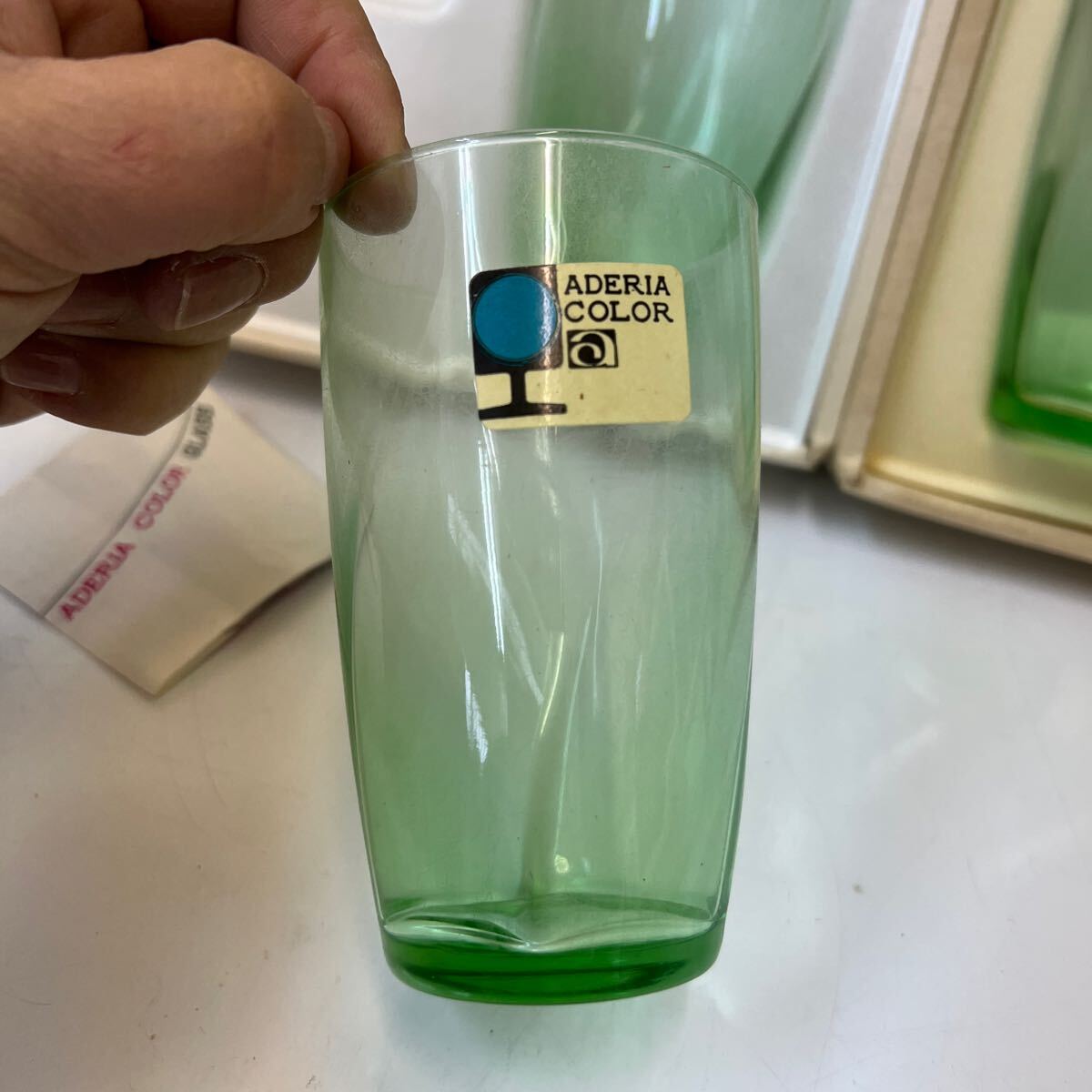 ゆ100 レトロ レトロポップ 保管品 アデリアグラス カラー タンブラー グリーン2箱 10点まとめ 蔵出し現状品 サイズ 口径6.3cm 高さ10.5cm_画像3