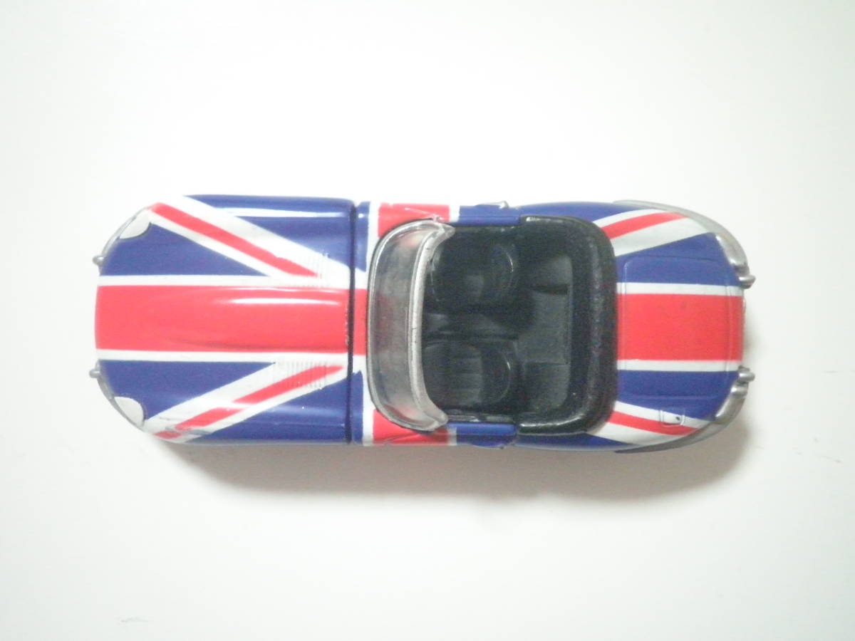 即決 ジャガー Eタイプ ユニオンジャック イギリス国旗 オースティン・パワーズ ジョニーライトニング ミニカー Jaguar E-TYPEの画像4