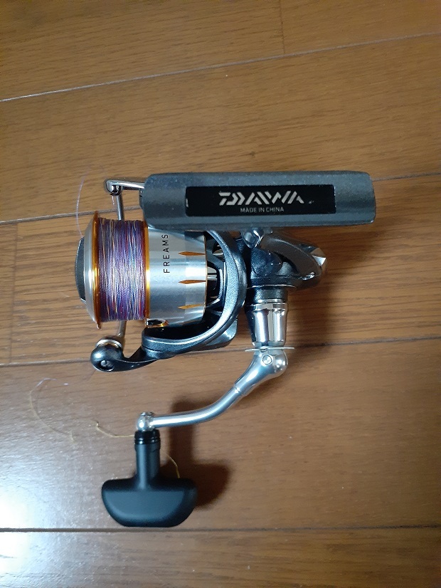 【おそらく未使用】ダイワ DAIWA フリームス 2500 スピニングリール / 磯釣り 釣具 釣り用品 シマノ SHIMANO リョービ