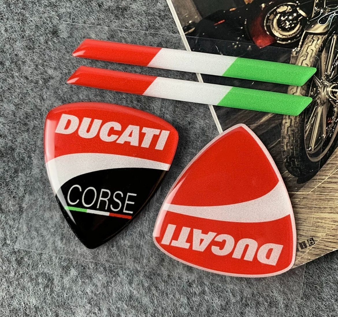 ★アウトレットセール★新品 MotoGP RACING ドゥカティ Ducati スーパースポーツ 3d立体 ステッカー レーシング シール デカール 反射の画像1