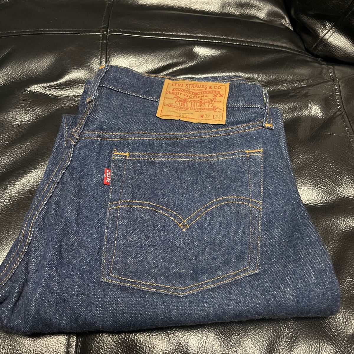 501 赤耳 最終モデル 85年製 バレンシア工場 希少ディテール levis リーバイス ワンウォッシュ 濃紺 ジーンズ ヴィンテージ ビンテージ_画像1