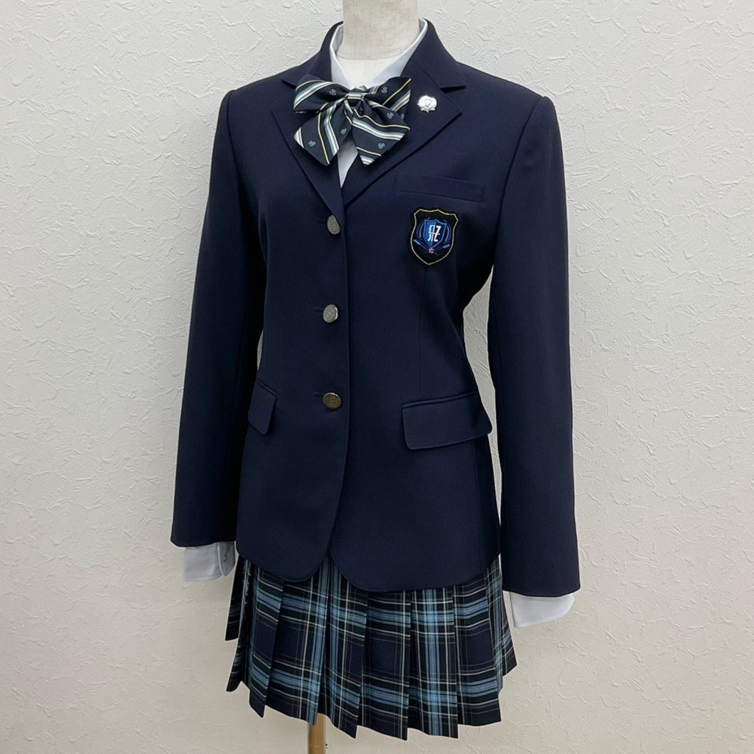 U538/S1110(中古)あずさ第一高校 女子制服4点 /校章付/M/W69/ブレザー/ブラウス/スカート/リボン/冬服/紺/青チェック/学生服/通信制/卒業生_画像1