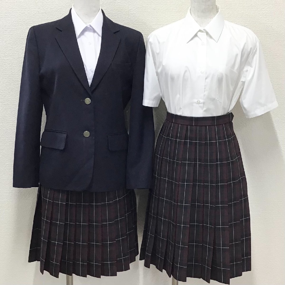 O526/T(中古)栃木県 宇都宮市立城山中学校 女子制服5点 /155A/S/M/W60/ブレザー/ブラウス/夏冬スカート/KANKO/チェック柄/高校/卒業生品/_画像1