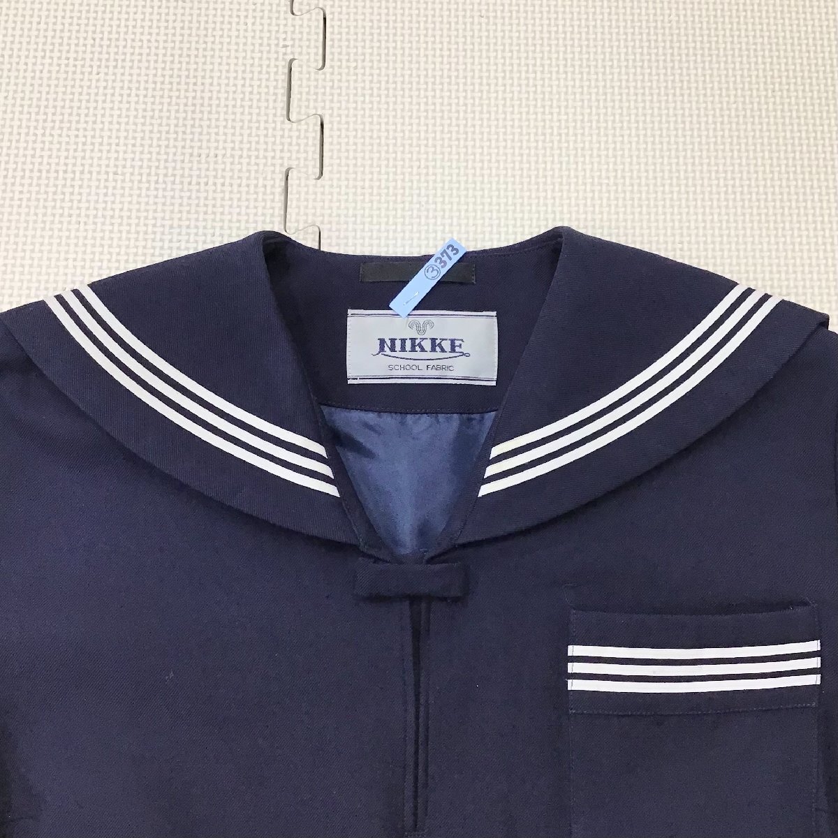 O540/(中古)広島・兵庫方面 女子制服3点 /校名不明/M/L/W64/丈65/セーラー/スカート/スカーフ/白3本/冬服/紺/学生服/中学校/高校/女子学生_画像3