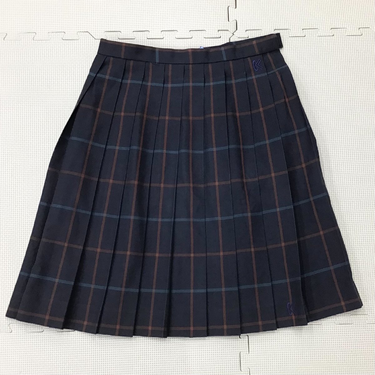 O566/T(中古)福島県 光南高校 女子制服2点 /指定品/M/W69/丈54/長袖ブラウス/冬スカート/チェック柄/TOMBOW VARSITYMATE/中学校/卒業生品_画像5