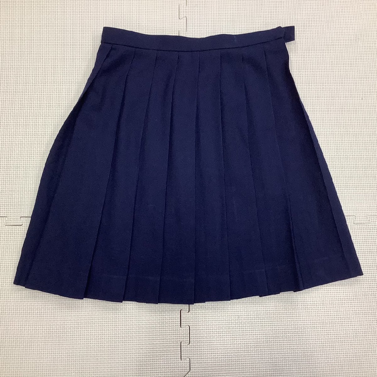 I503/Y(中古)福島県 福島成蹊高校 女子制服2点 /指定品/大きめ/155B/W72/半袖ブラウス/冬スカート/HANAE MORI/白/紺/夏服/冬服/学生服_画像7