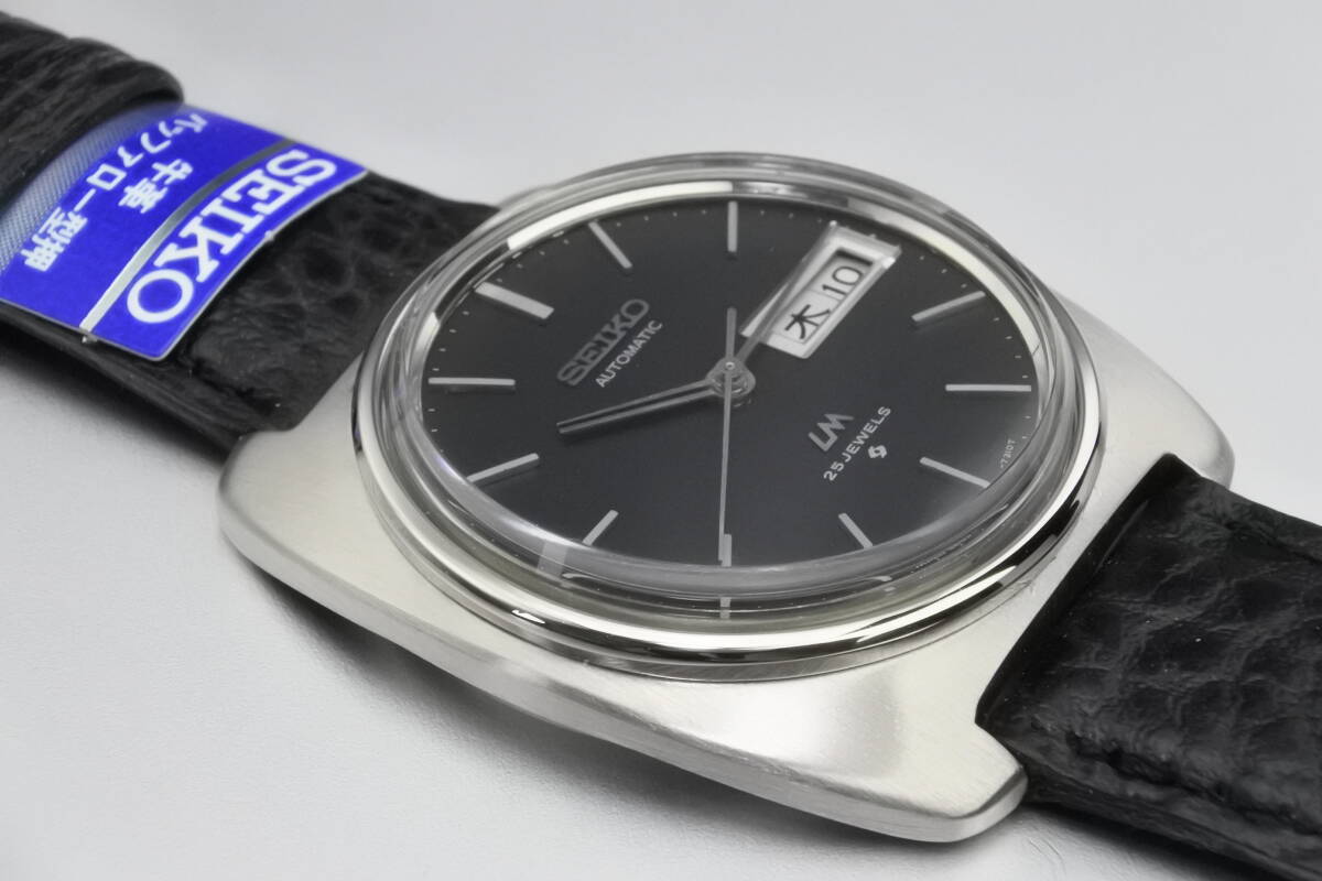 ☆☆☆1970年製 SEIKO LORDMATIC ロードマチック LM 5606-7130　デイデイト　ブラックダイアル　２５石　自動巻紳士腕時計　国産名機_画像7
