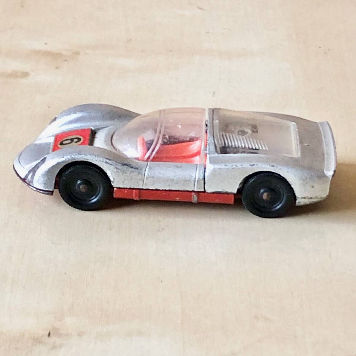 ドイツ製 ジク Siku 1/64 ポルシェ Porsche カレラ Carrera 906の画像2