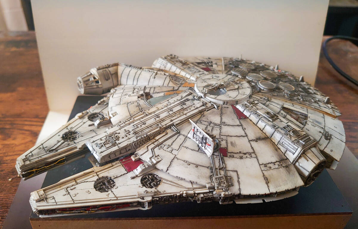 * Bandai final product 1/144 millenium Falcon force. .. plus f-toys X wing Y wing 