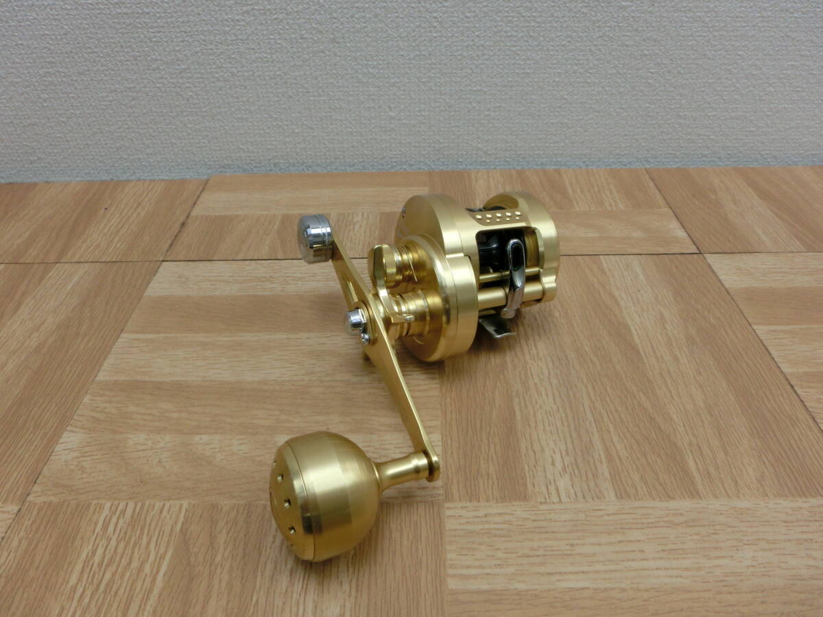 【楽天ランキング1位】 it/418130/2403/シマノ SHIMANO ベイトリール 両軸 15 オシアコンクエスト 300HG 右ハンドル/ハンドル換装 シマノ