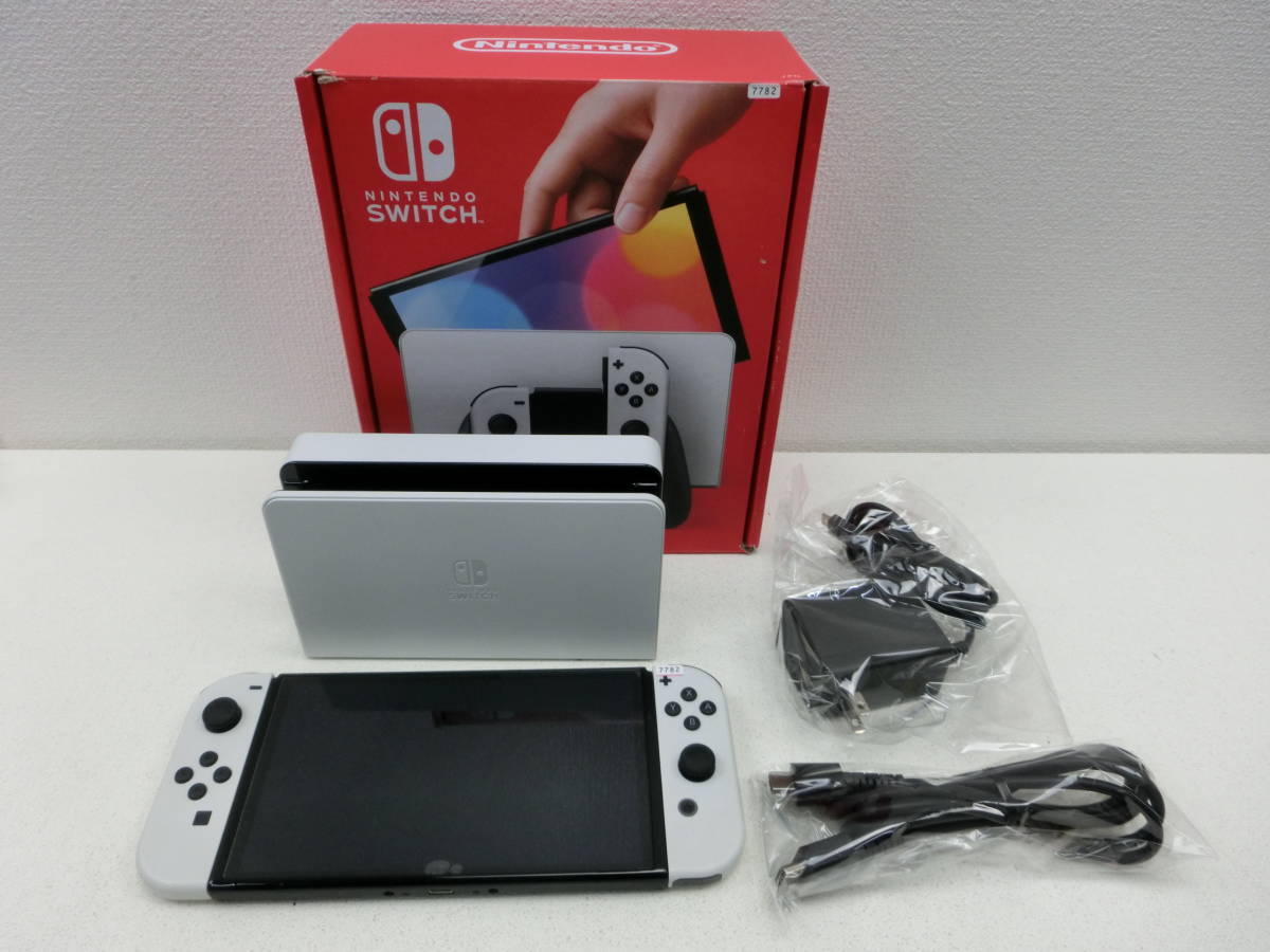 驚きの値段 it/371435/2310/ニンテンドー Nintendo Switch本体 有機ELモデル Joy-Con(L)/(R) ホワイト HEG-S-KAAAA ニンテンドースイッチ本体
