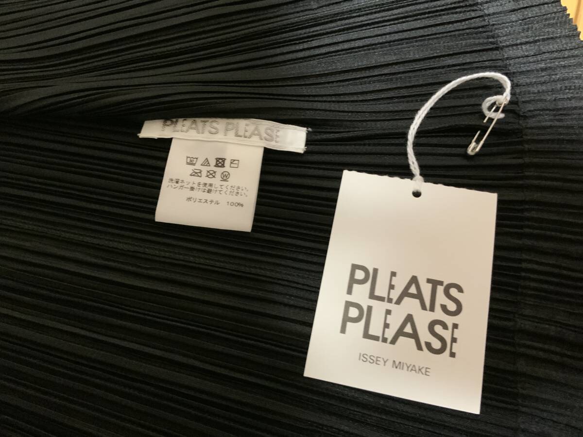 PLEATS PLEASE 袖ふんわりジャケット　未着用品　黒　プリーツプリーズ_画像9