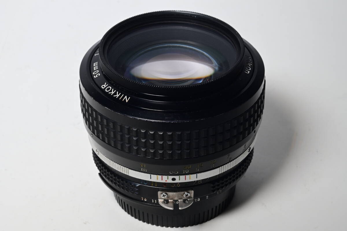 Ai Nikkor 50mm F1.2 単焦点 マニュアル レンズ 実用品 フィルム デジタル カメラ 等に オールド ビンテージ _画像1