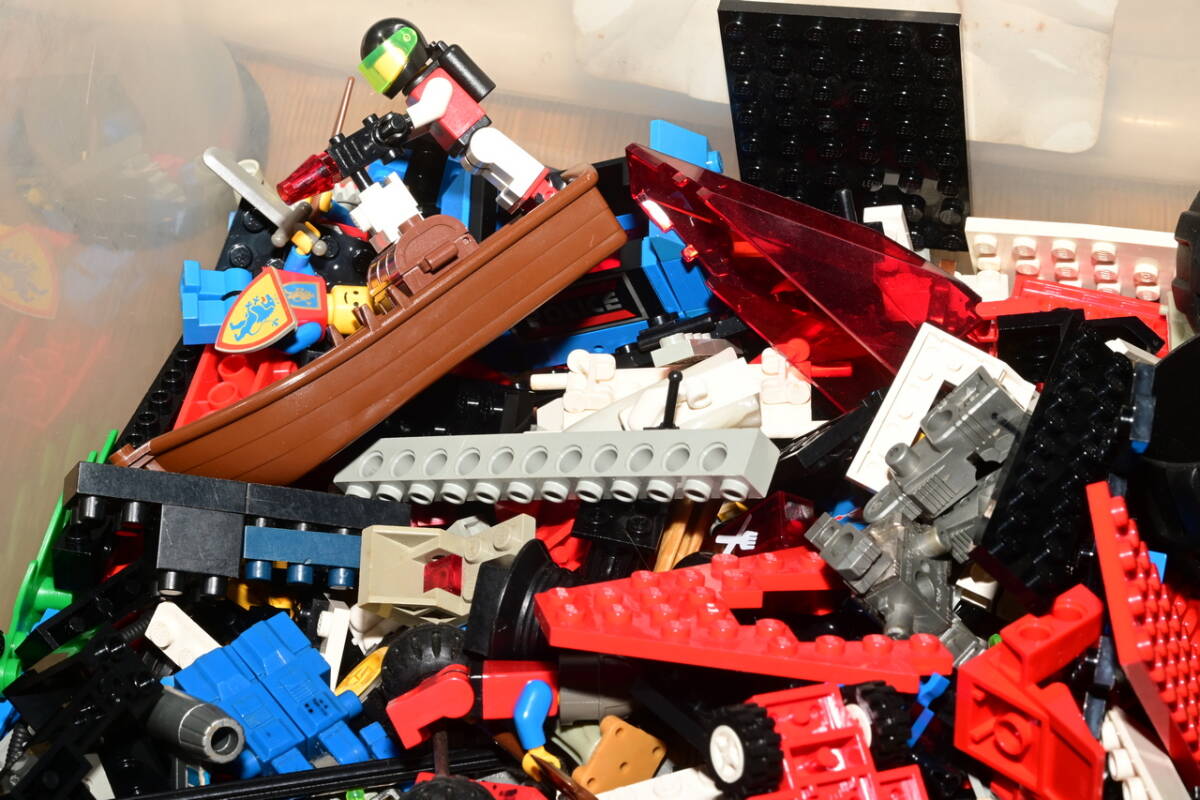 LEGO レゴ ブロック 玩具 オモチャ 中古 ジャンク セット タッパー 一式 ( 騎兵隊 モーター 等の画像5