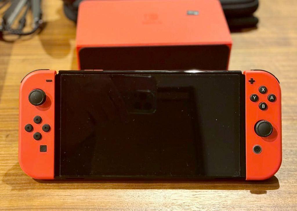 1円スタート! Nintendo Switch 有機ELモデル ニンテンドースイッチ 本体　任天堂 マリオ レッド　保証書あり　オマケ付き　2024年1月購入_画像4