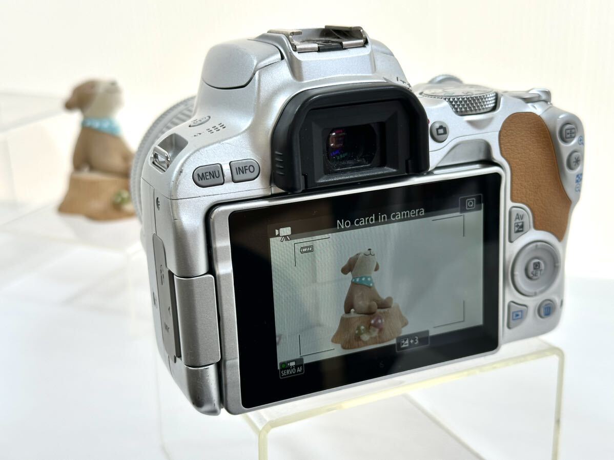 Canon EOS Kiss X9 キヤノン イオス レンズEFS 18-55mm デジタル 一眼レフカメラ 中古品の画像4