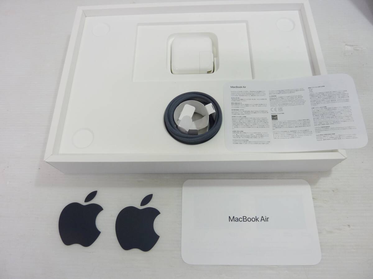 CV5482ta 売切！美品 Apple MacBook Air Liquid Retinaディスプレイ 13.6 MLY33J/A ミッドナイト SSD 256GB メモリ 8GB M2の画像3