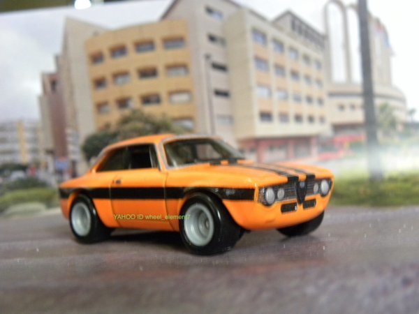 即決☆☆アルファロメオ ジュリア スプリント GTA ALFA ROMEO GIULIA SPRINT ワイルド・スピード HKD29 プレミアムモデル HOT WHEELSの画像4