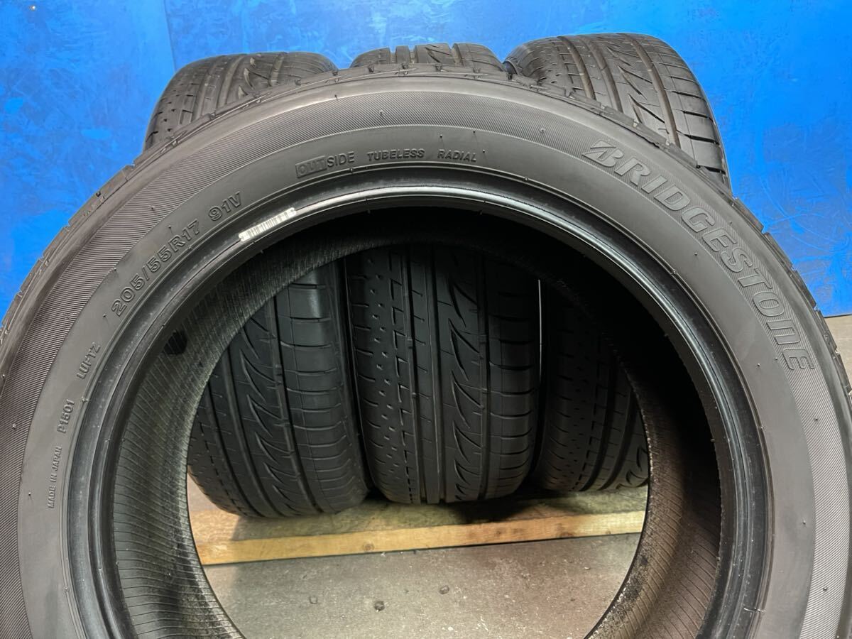 205/55R17 ブリヂストン LUFT RV 4本セットを2020年製 バリバリ山の画像8