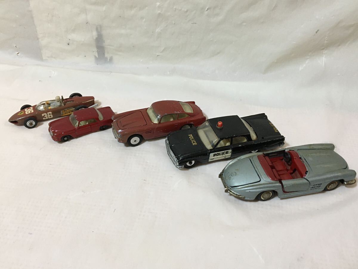 ○T366○ミニカー 5台まとめ YONEZAWA BENZ 300SL DIAPET/DINKY TOYS FORD/CORGI TOYS ASTON MARTIN FERRARI/LESNEY BENZ 220 SE_画像4