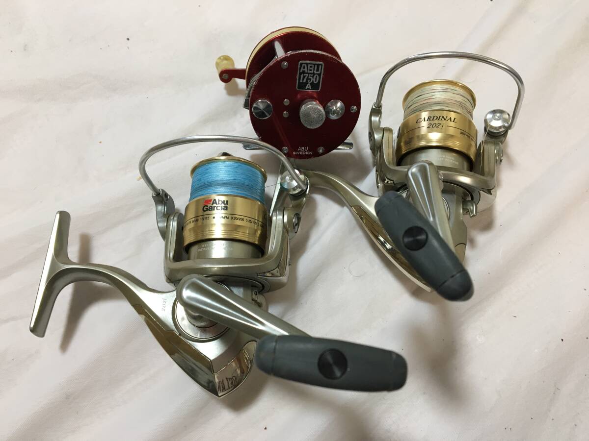 〇T608〇釣り具 リール 大量 111点まとめ Abu Garcia アブガルシア 1750A CARDINAL/Daiwa ダイワ EMBLEM-X ST-50/Shimano シマノ NASCIの画像2