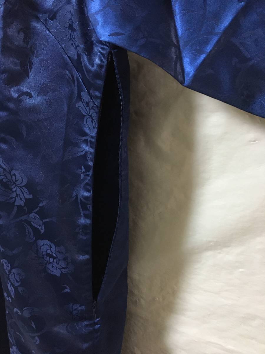 ○P604○新品未使用 チャイナドレス 旗袍 チーパオ スリット ブルー系 ダークブルー系 青系 ロング丈 長袖 36サイズの画像8