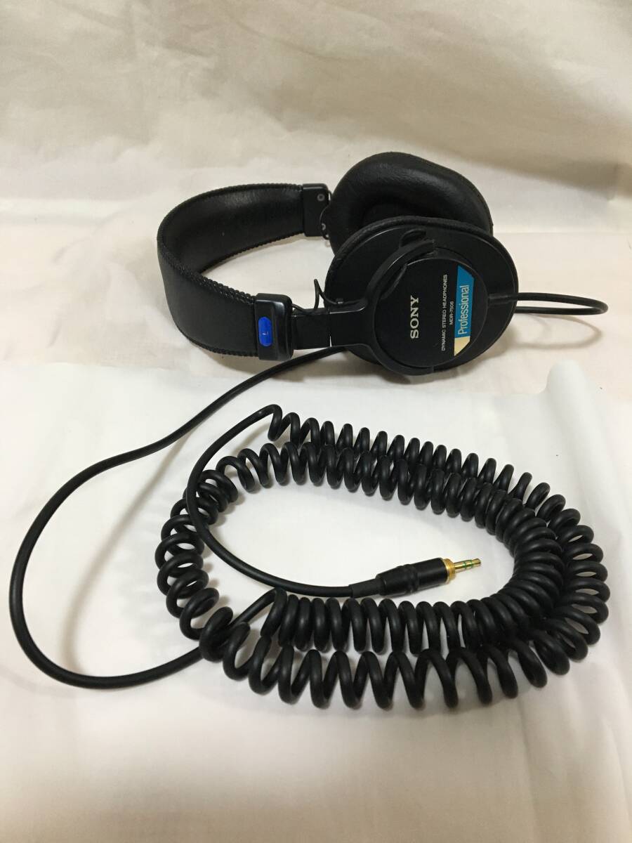 〇T266〇動作品 ソニー SONY MDR-7506 ステレオヘッドホン_画像1