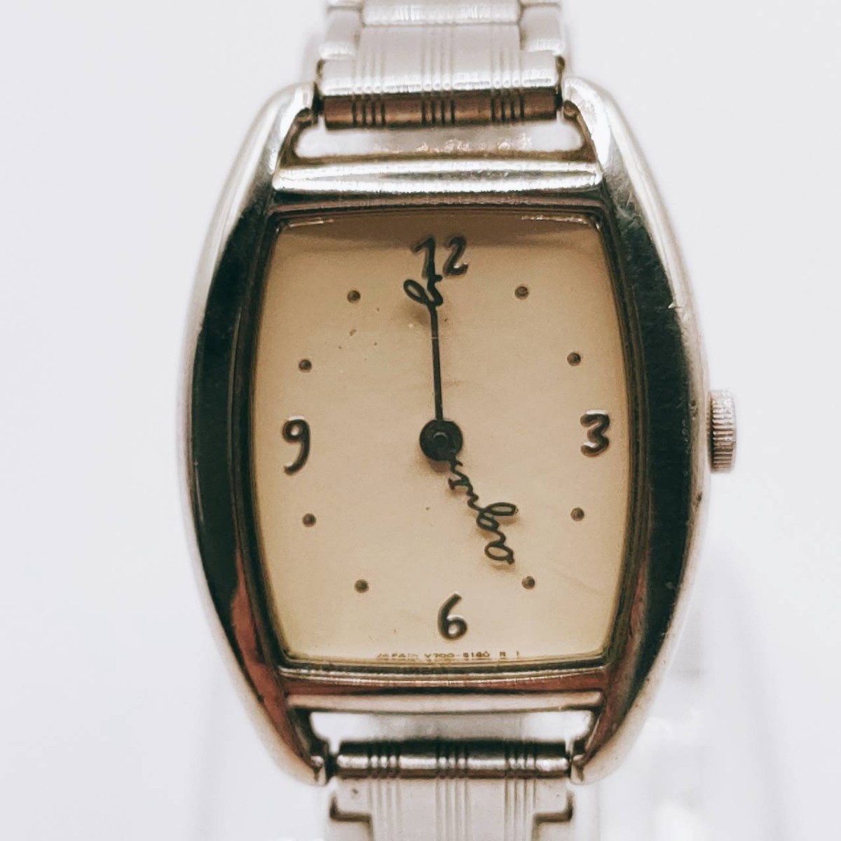 #233 agnes b. アニエスベー 腕時計 アナログ 2針 白文字盤 シルバー色 レディース 時計 とけい トケイ アクセ ヴィンテージ レトロの画像1